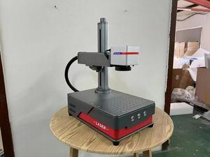 Machine de gravure laser pour bijoux en acier inoxydable 20W 30W, adaptée au marquage par fibre optique, machine de marquage laser portable à fibre optique - Product Image 4