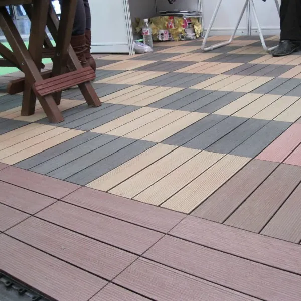 Pavimentazione ingegnerizzata Interlock bellissimo Design in Parquet per balcone esterno \/terrazza \/piastrelle per ponte in legno a bordo piscina