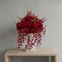 Boule de fleurs artificielle de luxe, grande rose et hortensia rouges, centre de table bordeaux pour événements de mariage