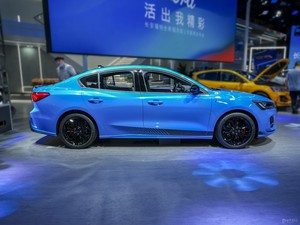 Voiture berline compacte Changan <span class=keywords><strong>Ford</strong></span> <span class=keywords><strong>Focus</strong></span> 1.5T <span class=keywords><strong>2022</strong></span>, fabriquée en Chine, essence - Product Image 5