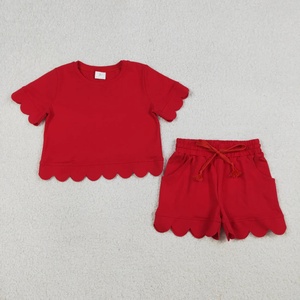 Conjunto de Verano 2026 para Niñas Pequeñas, Color Rojo Sólido, Borde Festoneado, 2 Piezas, Manga Corta con Pantalones Cortos, Estilo Boutique - Product Image 1