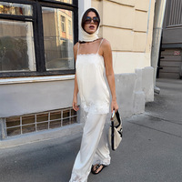 Ensemble pantalon long en satin polyester et haut camisole décontracté à épaules dénudées avec patchwork de dentelle, nouvelle mode été 2026 transfrontalière