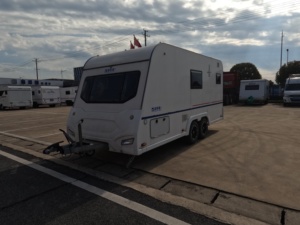Caravane compacte et légère <span class=keywords><strong>de</strong></span> style moderne <span class=keywords><strong>pour</strong></span> 4 personnes, <span class=keywords><strong>camping</strong></span>-car portable <span class=keywords><strong>pour</strong></span> voyages en solo et en couple - Product Image 2