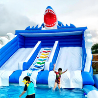 Toboggan Aquatique Gonflable Géant Requin avec Piscine