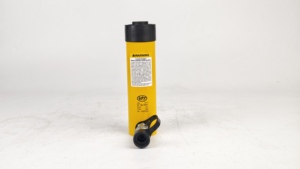 Cilindro hidráulico RC‑156 de carrera extendida, 152 mm de carrera, 15 toneladas, cumple con el estándar de rendimiento ENERPAC para reparación y reacondicionamiento de plantas - Product Image 3