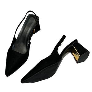 Sandales noires femmes été nouvelle mode femmes sandales pointues pompes femmes chaussures bureau robe chaussures Sexy talon carré chaussures hautes - Product Image 1