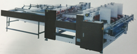 Machine plieuse-colleuse semi-automatique double pièce avec colle thermofusible et colle froide, conception double boîte pour emballage bois et film