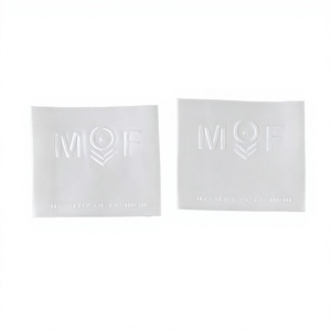 Étiquette tissée en coton avec logo personnalisé en relief, étiquette de marque en tissu imprimée OEM, étiquette d'instructions d'entretien des vêtements, étiquette de taille - Product Image 1