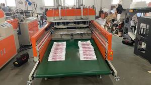 Machines de fabrication de sacs <span class=keywords><strong>T</strong></span>-<span class=keywords><strong>shirt</strong></span> en plastique à grande vitesse Machines de fabrication de sacs à provisions entièrement automatiques Prix - Product Image 6