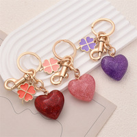 Gantungan Kunci Carabiner Bentuk Bunga Semanggi Berdaun Empat Kristal Berkilau Lucu untuk Hati, Bahan Zinc Alloy, Tren Fashion Wanita & Remaja Putri, Cocok untuk Promosi