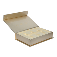 Boîte cadeau haut de gamme en forme de livre avec pelliculage mat, carton rigide, fermeture magnétique, insert en pâte à papier, boîte magnétique pour cosmétiques