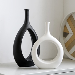 Jarrón de Cerámica Moderno y Simple, Blanco y Negro, Esmaltado, para Sala de Estar, Dormitorio, Escritorio, Decoración del <span class=keywords><strong>Hogar</strong></span>, Arreglos Florales, Diseño Hueco, Estilo Ejecutivo - Product Image 6