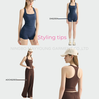 Débardeur de yoga amincissant pour femme à col en V avec soutien-gorge de sport intégré à bretelles spaghetti, respirant, extensible dans quatre directions, maintien moyen, peut être porté seul