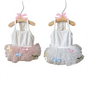 Vestito in Tulle per Animali Domestici, Senza Maniche, Stile Balletto con Bretelle, per <span class=keywords><strong>Cani</strong></span> e Gatti <span class=keywords><strong>di</strong></span> Piccola Taglia, Gonna Principessa con Fiocchi Colorati, Abbigliamento per <span class=keywords><strong>Cani</strong></span> - Product Image 1