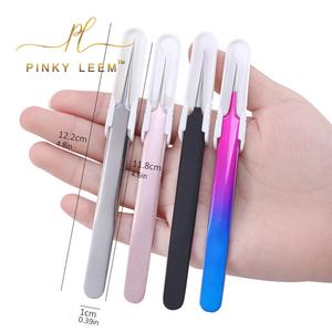 Applicateur de cils Pinky leem, matériau supérieur, design ergonomique, prise ferme et pince à cils de qualité supérieure, pince à cils volumineuse - Product Image 1