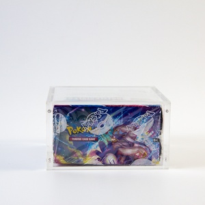 Exhibidor Acrílico Premium con Protección UV y Cierres Magnéticos para Cajas de Sobres de Pokémon TCG, con Espacio para Accesorios - Product Image 2
