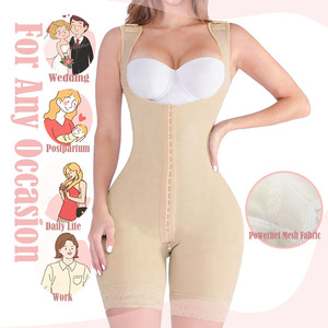 Fajas Colombianas Postquirúrgicas de Alta Compresión para Realce de Cadera, Busto Abierto, con 4 Ganchos y Cremallera - Etapas 1, 2 y 3 - Product Image 3