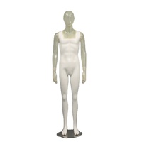 Mode-Bekleidungsgeschäft 187cm Ganzkörper-Männliche FRP-Schaufensterpuppe mit Verstellbaren Armen und Ständer