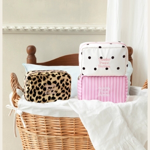 Sac de maquillage léopard personnalisé avec logo, vente en gros, sac cosmétique de voyage tendance, trousse de toilette portable grande capacité, fabricant - Product Image 6