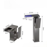 Robinet de salle de bain moderne monocommande en acier inoxydable pour lavabo, avec contrôle de température eau chaude/froide et lumière LED – Fabricant