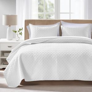 Lightweight White Quilt <b>Bedspread</b> Ultrasonic Chevron Pattern Light Coverlet for All Season Comforter Bedding Decor - Product Image 1