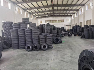ยางตันสำหรับงานวิศวกรรม ขนาด 17.5-25, 20.5-25, 23.5-25 - Product Image 2