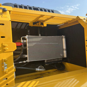Oferta Especial: Excavadora de Cadenas Komatsu PC240-8 Usada Original de Japón, 24 Toneladas, Pocas Horas de Uso, Segunda Mano, con Caja de Cambios y Motor - Product Image 5