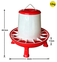 Mangeoires à poulet de grande capacité 6kg 9kg 12kg en plastique PP avec pieds, prix d'usine, mangeoires surélevées
