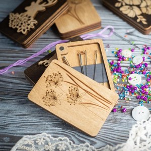 Astuccio in legno porta forniture per cucire piccola scatola artigianale con magnete ago Minder per ricamo strumento regalo per <span class=keywords><strong>Crafter</strong></span> - Product Image 4