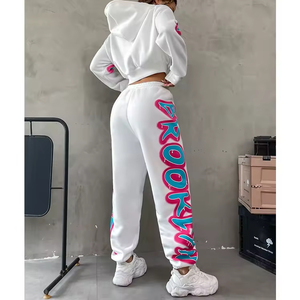 Bộ đồ thể thao áo hoodie và quần jogger in logo tùy chỉnh, thời trang đường phố mùa thu, áo crop top in chữ, bộ đồ hai mảnh nữ - Product Image 3
