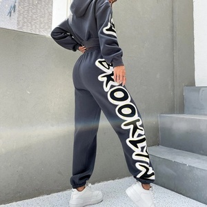 Conjunto de Sudadera con Capucha y Pantalones Deportivos Personalizables para Mujer, Ropa Deportiva de Otoño, Top Corto, Chándal con Estampado de Letras, Conjunto de 2 Piezas con Capucha - Product Image 4