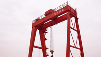 Promotion : Pont roulant à double portique de type MG en boîte, 200 tonnes, commande par cabine, pour utilisation en extérieur sur chantier