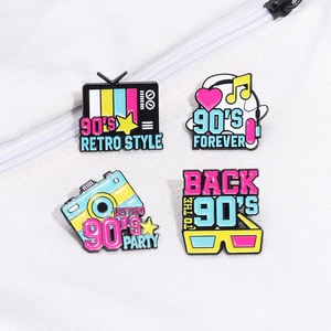 Torniamo agli anni '90 spille smaltate personalizzate <span class=keywords><strong>Let</strong></span> Is <span class=keywords><strong>Go</strong></span> 90 è festa Nostalgia spille vestiti bavero gioielli retrò regalo per amici - Product Image 3