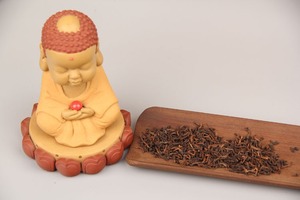 Yunnan Puer mûr qualité supérieure <span class=keywords><strong>Pu</strong></span>'<span class=keywords><strong>er</strong></span> chinois <span class=keywords><strong>Pu</strong></span> <span class=keywords><strong>Er</strong></span> personnalisé 100% Nature vieilli <span class=keywords><strong>Pu</strong></span> Erh thé chinois - Product Image 4