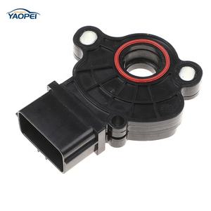 Sensor de engranaje de interruptor de seguridad neutral 7S4P-7F293-AA 7S4P7F293AA para <span class=keywords><strong>Focus</strong></span> 1998-2011 C-Max Fiesta - Product Image 2