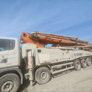 Bomba de Concreto Usada ZOOMLION de 60m con Motor Diésel y Componente de Motor Principal - Product Image 1