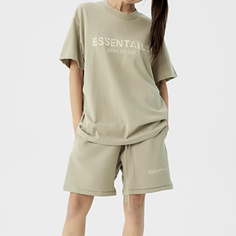Conjunto de camisetas e shorts luxuosos para mulheres, camisetas personalizadas plus size com gráfico pesado y2k Essentials, shorts para mulheres
