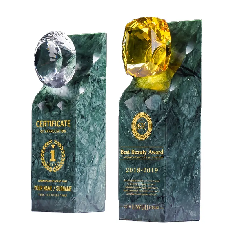 Kristal Diamant Glas Hars Acryl Shield Trofeeën Blank Award 30 Jaar Vrouw Cricket Ronde Custom Glas Plastic Acryl Trofee