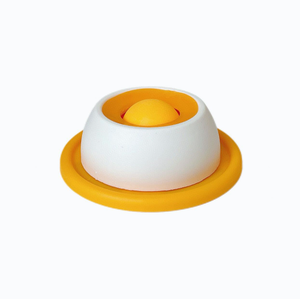 แผ่นรองเลียสำหรับสุนัขและแมว ช่วยให้กินช้าลง บรรเทาความเครียด ผลิตจากวัสดุ PP เกรดอาหาร ป้องกันการลื่น ใช้สำหรับโยเกิร์ตและอาหารเปียก - Product Image 1