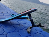 Planche électrique à foil certifiée CE 8000W avec service OEM/ODM pour les sports nautiques