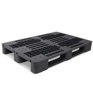 Palé de plástico tamaño europeo con 3 corredores LxWxH 1200x800x145mm Superficie superior perforada Logística Palé de plástico negro - Product Image 1