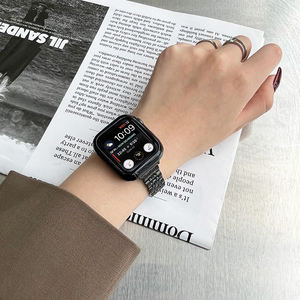 <span class=keywords><strong>Bracelet</strong></span> de montre en or personnalisé de luxe RYB pour <span class=keywords><strong>Apple</strong></span> <span class=keywords><strong>Watch</strong></span> 8 7 41 45 mm 6 5 4 Femmes <span class=keywords><strong>Bracelet</strong></span> en <span class=keywords><strong>acier</strong></span> inoxydable pour <span class=keywords><strong>bracelet</strong></span> IWatch - Product Image 6