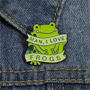 Insignia <span class=keywords><strong>de</strong></span> Metal personalizada del fabricante Animal Rana verde Broche inglés Letra Ranas Forma Beneficiosa Insecto Proteger Tierra Esmalte Pins - Product Image 2