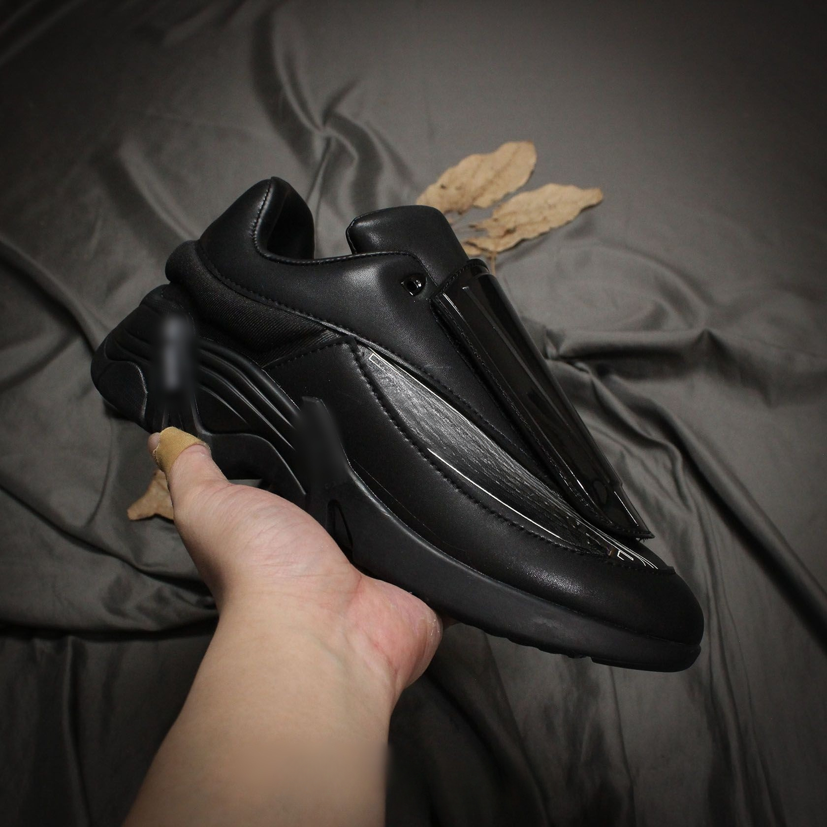 ตัวอักษรสีดำ