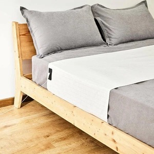 더 나은 수면을위한 전도성 실버 접지 코드와 킹 퀸 사이즈 유기농 면 장착 접지 시트 - Product Image 2