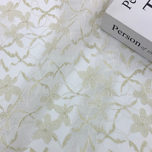 Tessuto in Pizzo Bianco Elegante con Filo Metallico Floreale Beige, <span class=keywords><strong>Tulle</strong></span> Ricamato Trasparente per Abiti da Donna, Decorazioni per Matrimoni e Abbigliamento da Sposa - Product Image 2