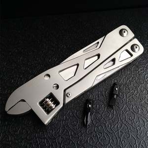 Pince à molette 10 en 1 pour l'extérieur, tournevis, scie, couteau, outil multifonctionnel - Product Image 2