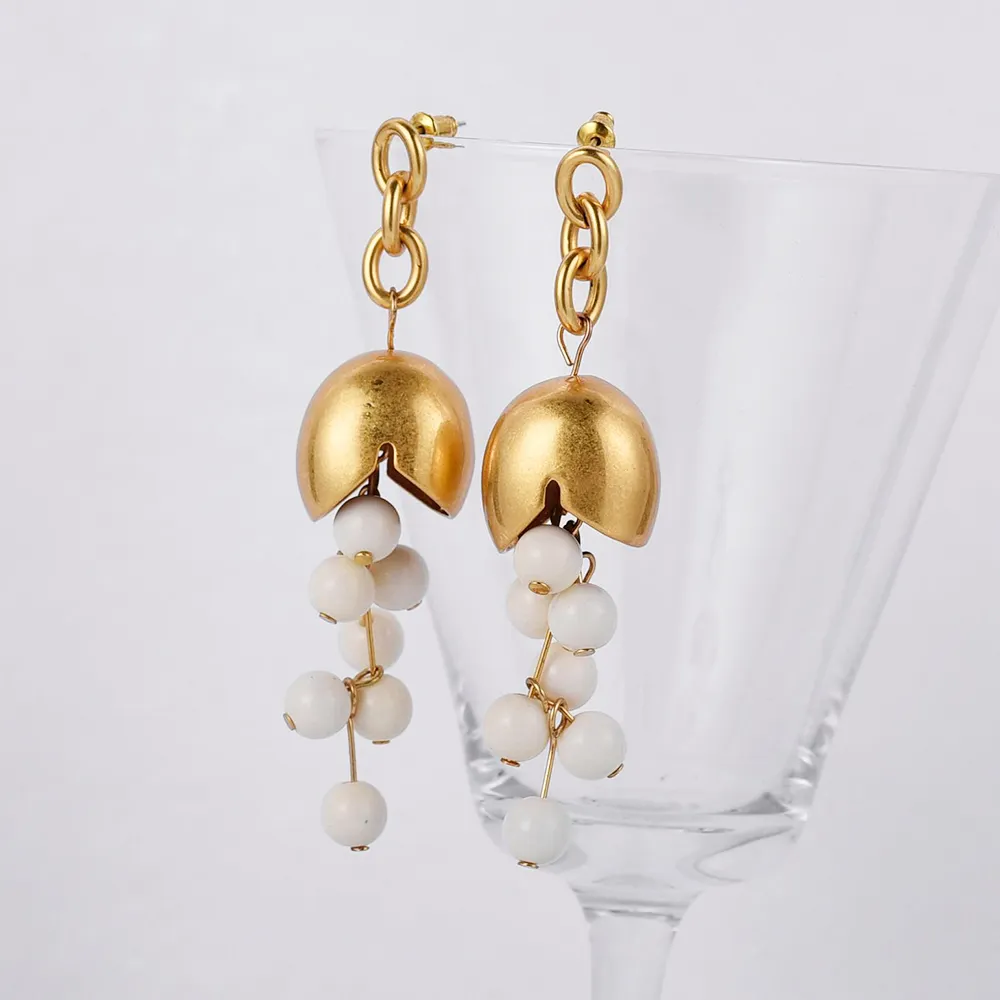 Retails Drop Shipping Gold Plating Brushed Earrings Jewelry Fashion Copper Metal Pearl Earrings For Women