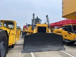 中国制造 24吨土方机械液压重型推土机 B230C 大型履带式推土机，带三齿铲齿耙刀 - Product Image 3