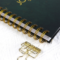 Cahier de journal à couverture rigide imprimé CMJN personnalisé pour l'école tissu et matériau de couverture en PP bande élastique et reliure en spirale